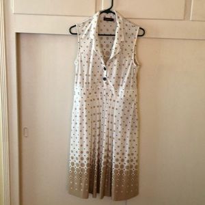 Casual sleeveless dress